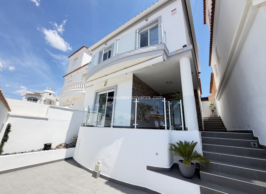 Resale - Villa - Villamartin - Villamartín