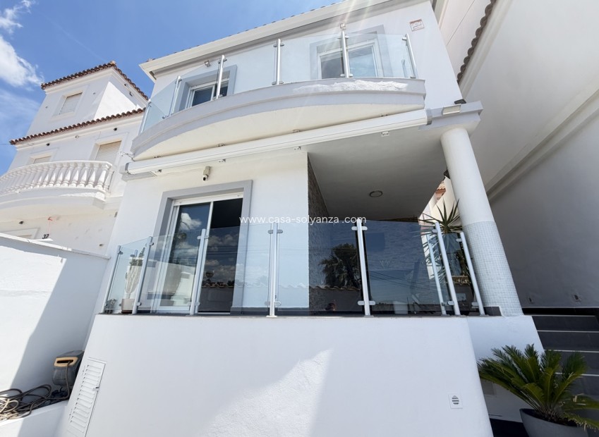 Resale - Villa - Villamartin - Villamartín