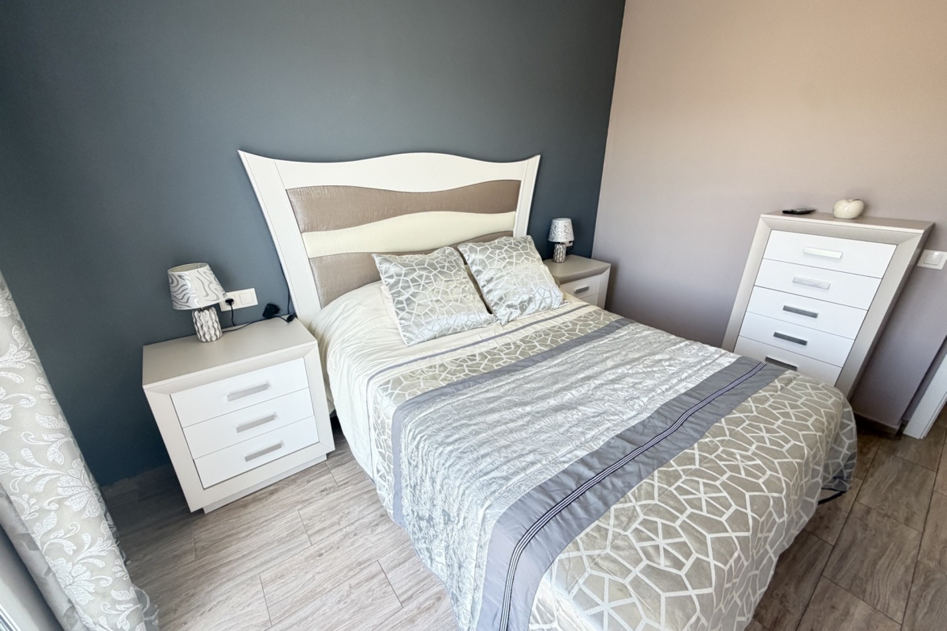 Resale - Villa - Villamartin - Villamartín
