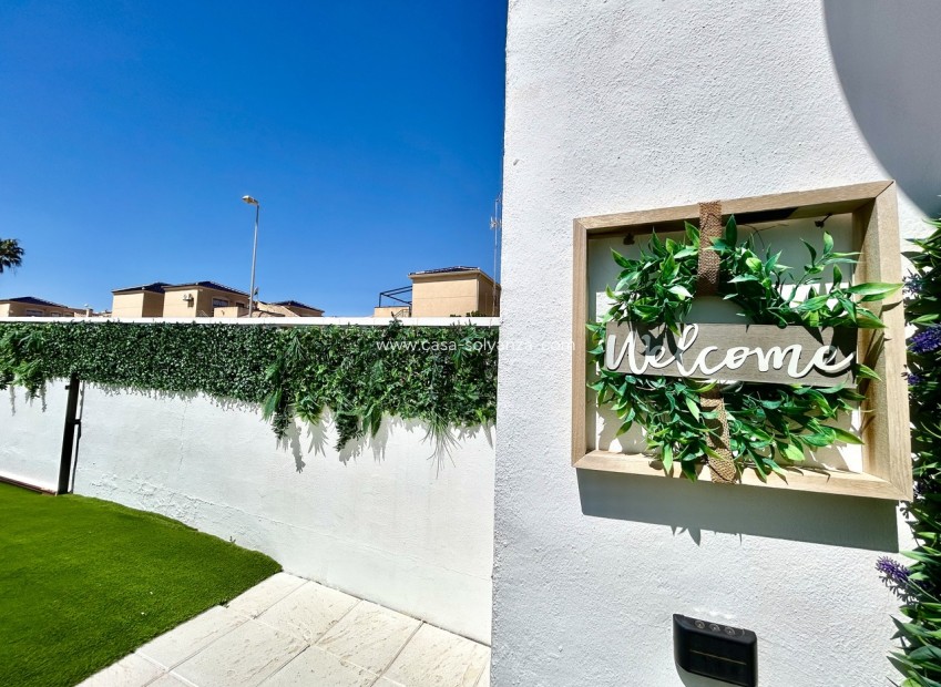 Reventa - Adosado - Punta Prima - Costa Blanca