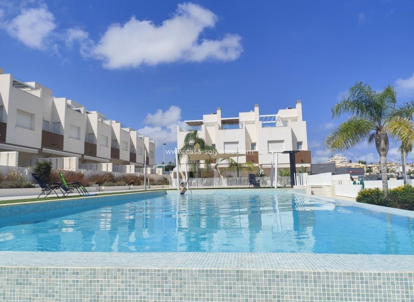 Reventa - Adosado - Torrevieja - Aguas nuevas