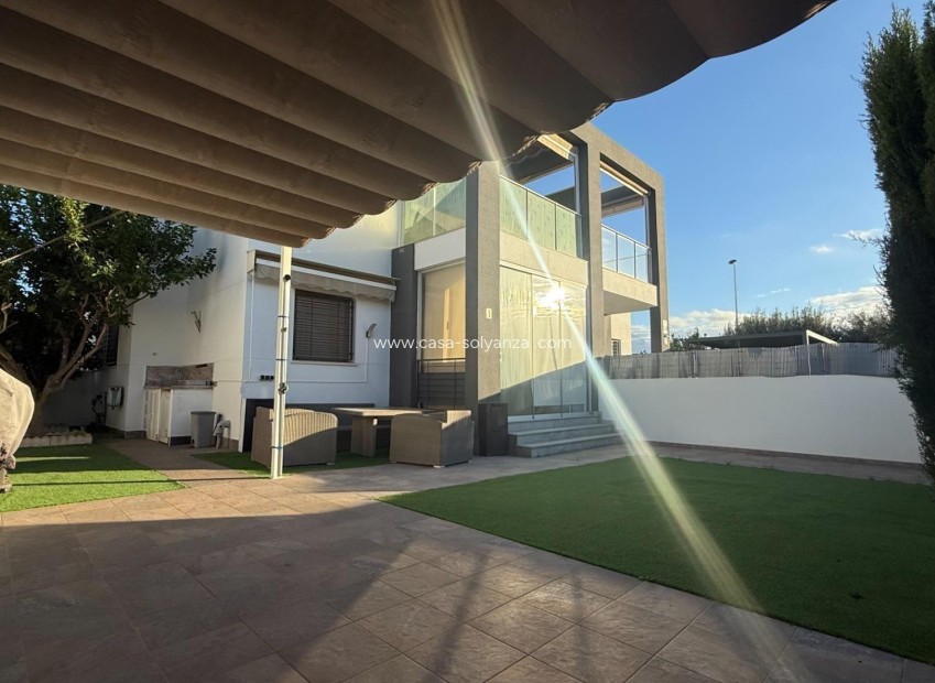 Reventa - Adosado - Torrevieja - Aguas nuevas