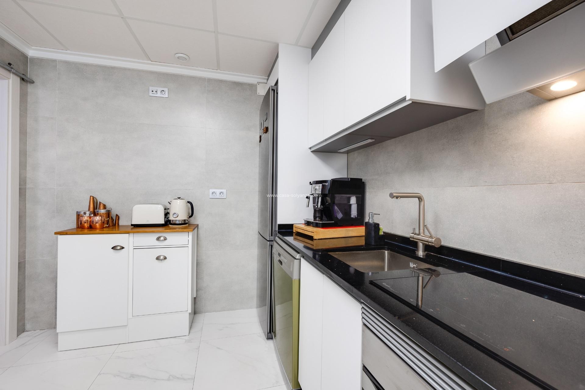 Reventa - Adosado - Torrevieja - Aguas nuevas