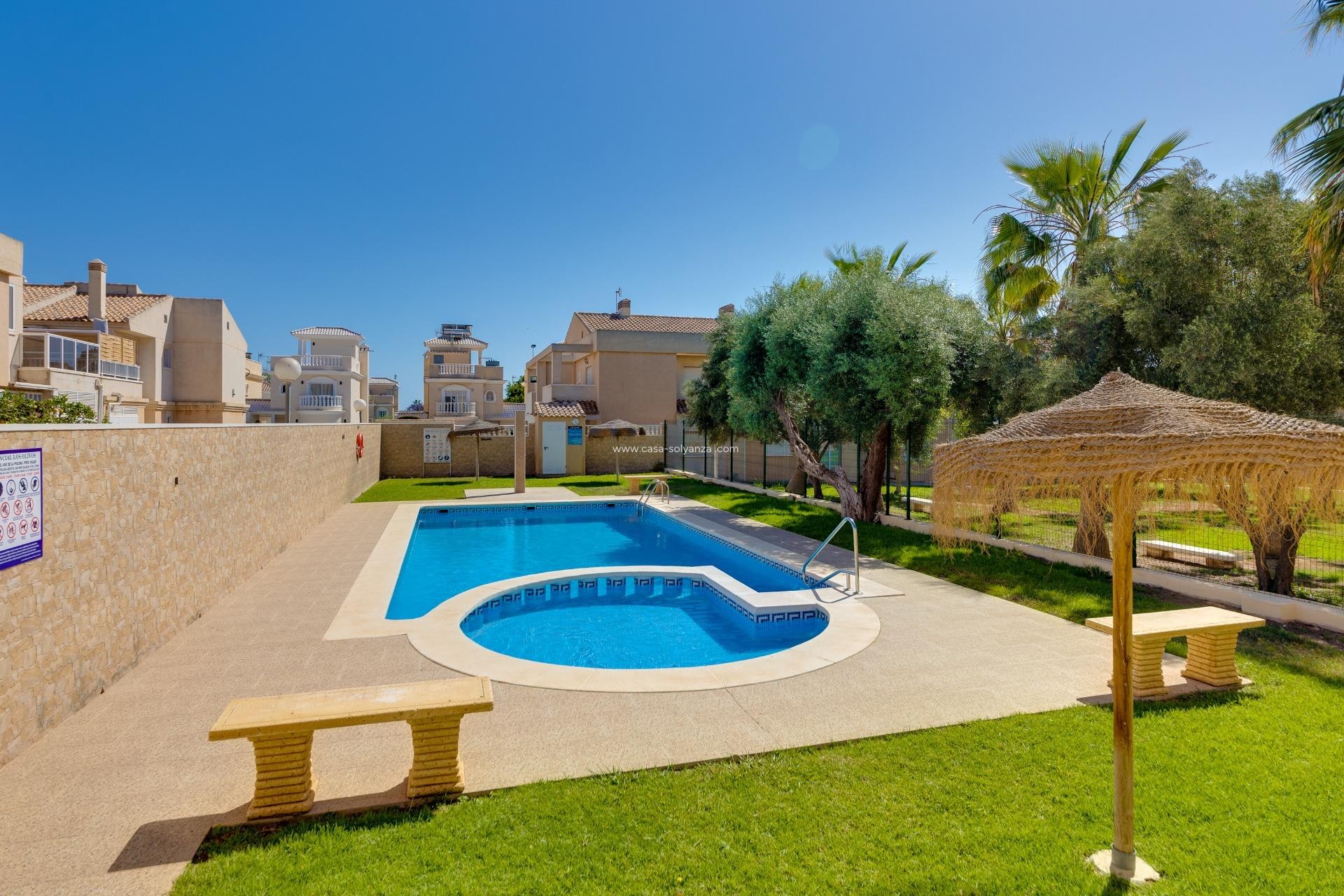 Reventa - Adosado - Torrevieja - Aguas nuevas