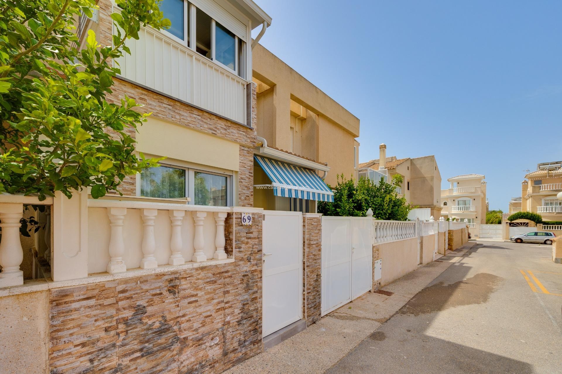 Reventa - Adosado - Torrevieja - Aguas nuevas