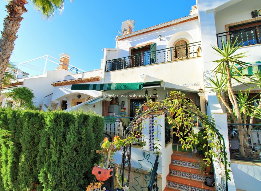 Reventa - Adosado - Villamartin - PAU 8