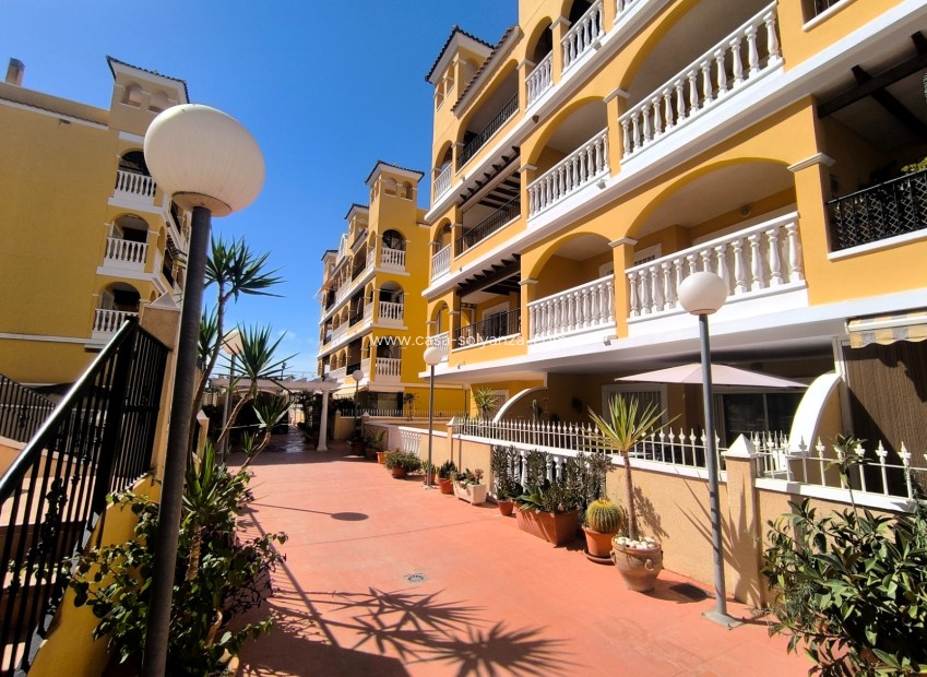 Reventa - Apartamento / piso - Algorfa