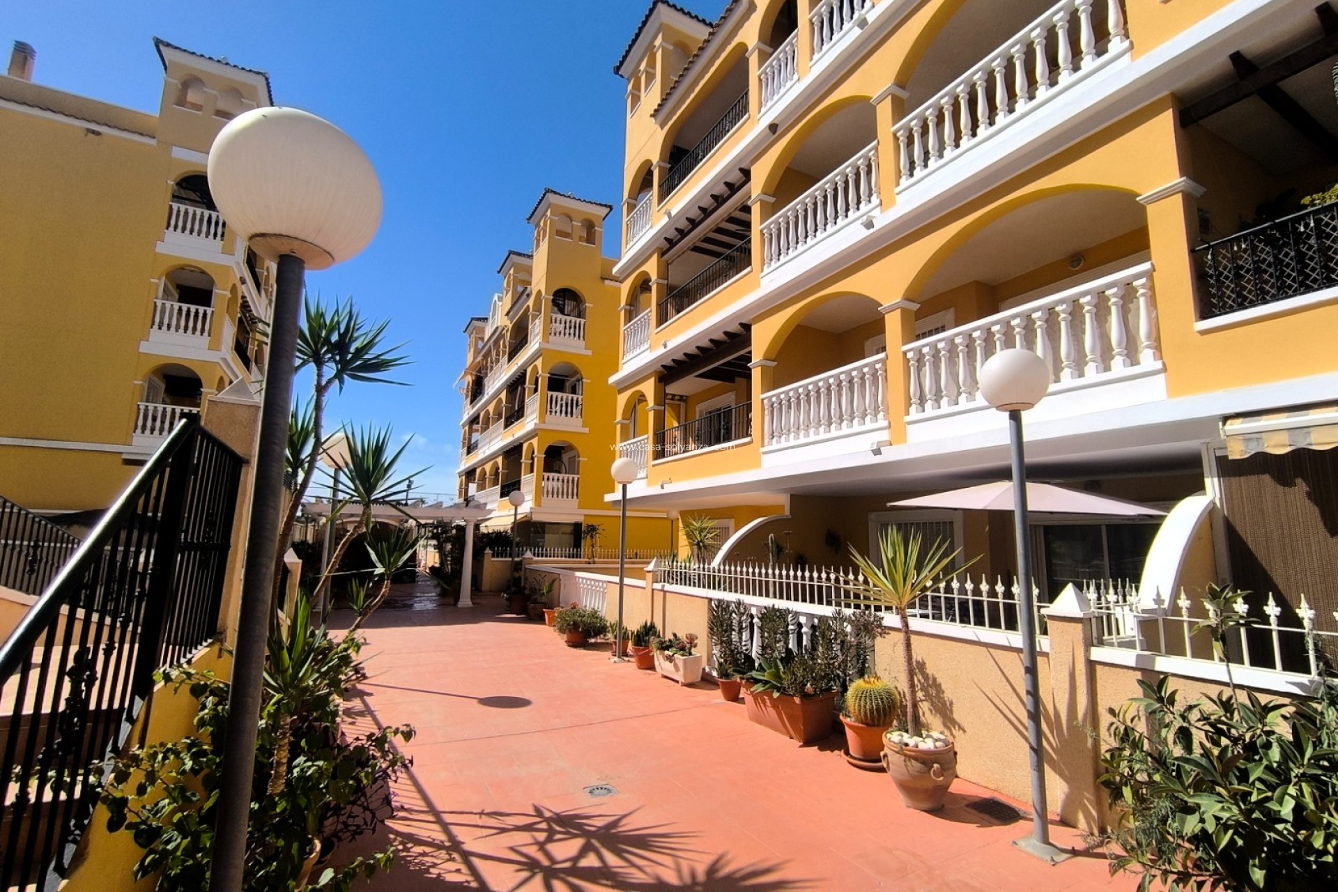 Reventa - Apartamento / piso - Algorfa