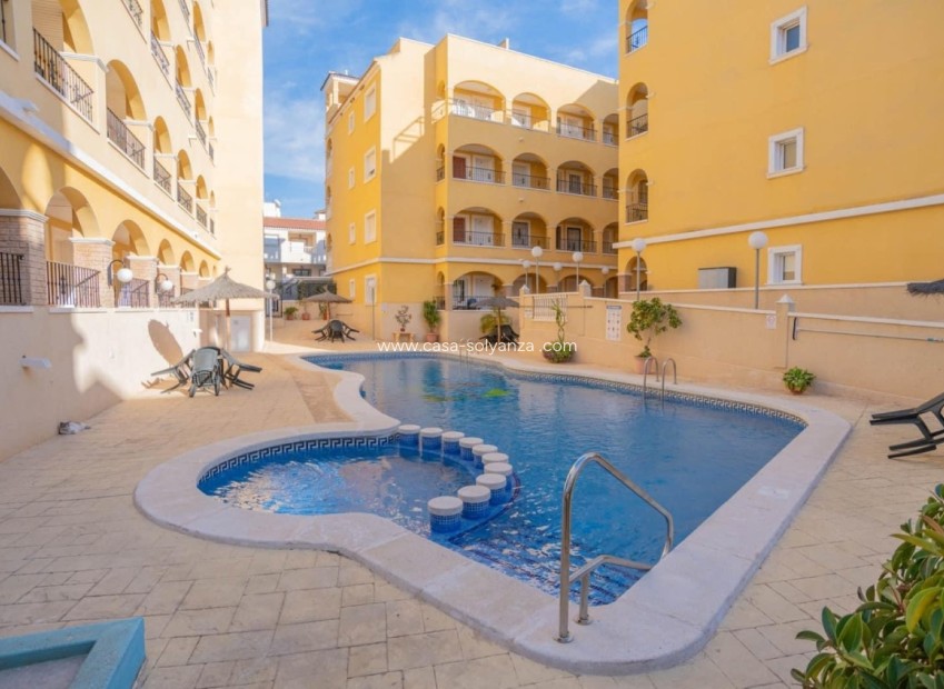 Reventa - Apartamento / piso - Algorfa