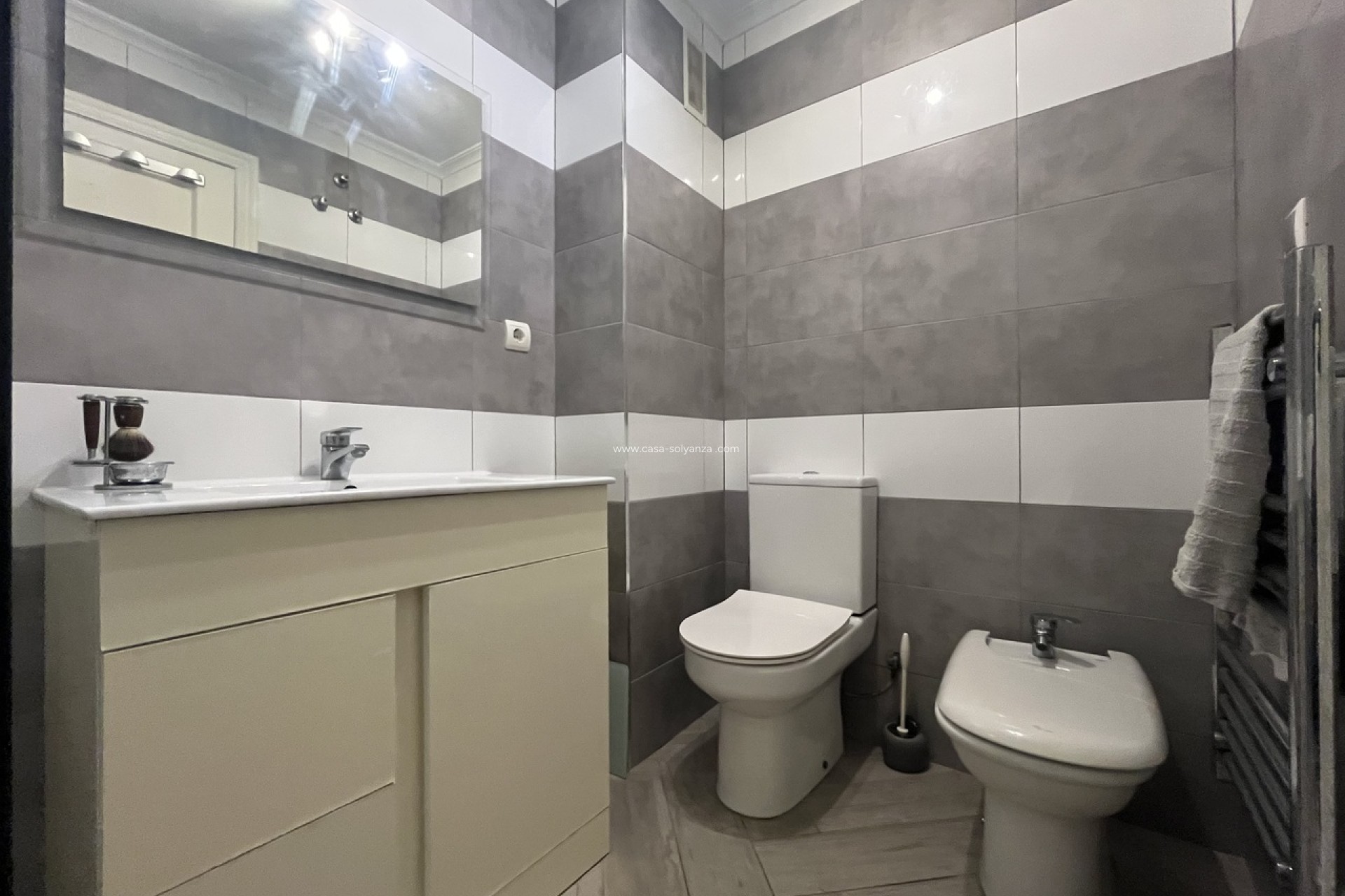 Reventa - Apartamento / piso - Algorfa