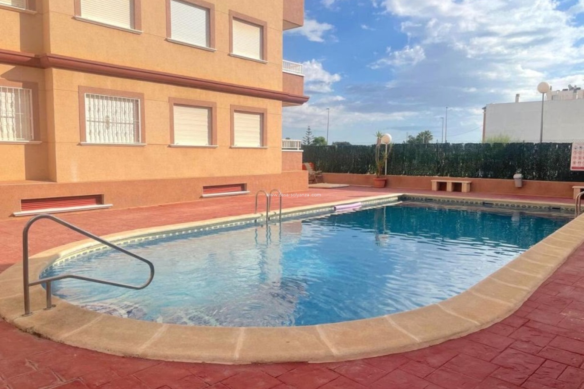Reventa - Apartamento / piso - Algorfa