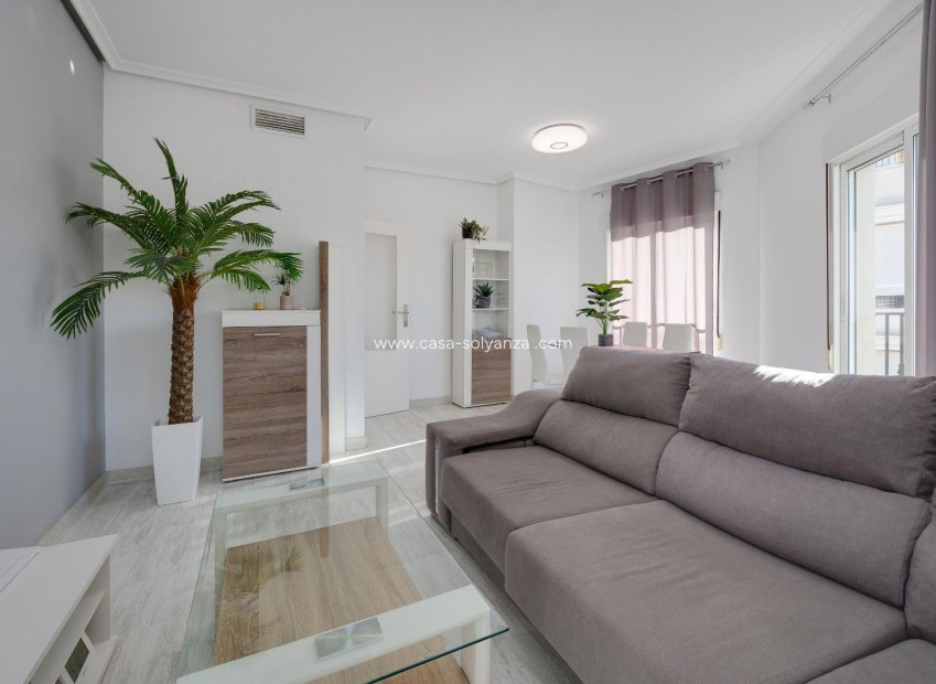 Reventa - Apartamento / piso - Almoradí - Parque De La U