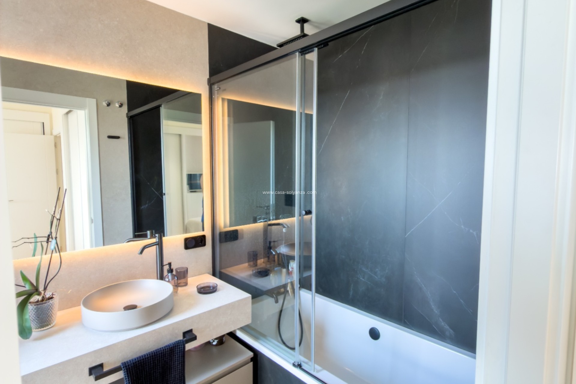 Reventa - Apartamento / piso - Benidorm - Costa Blanca