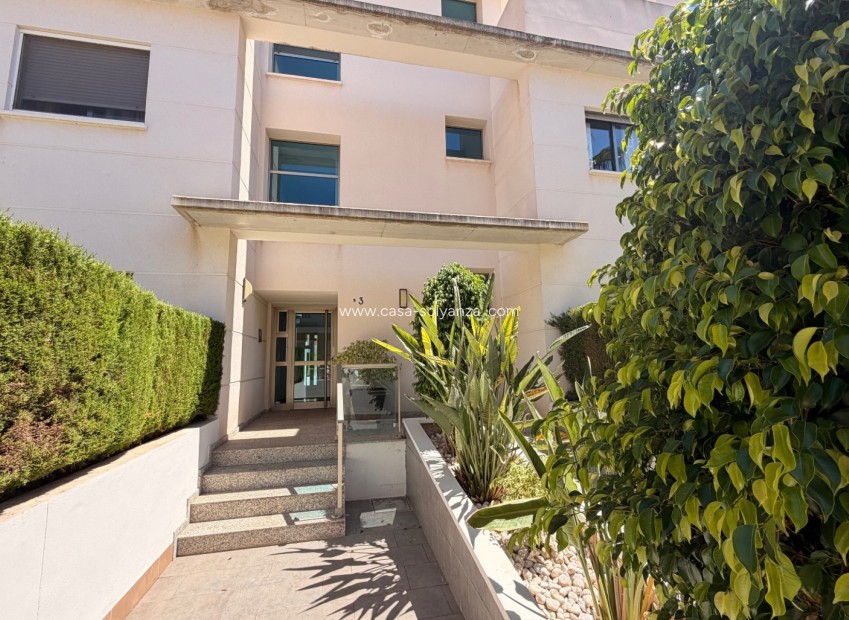 Reventa - Apartamento / piso - Ciudad Quesada - Doña pepa