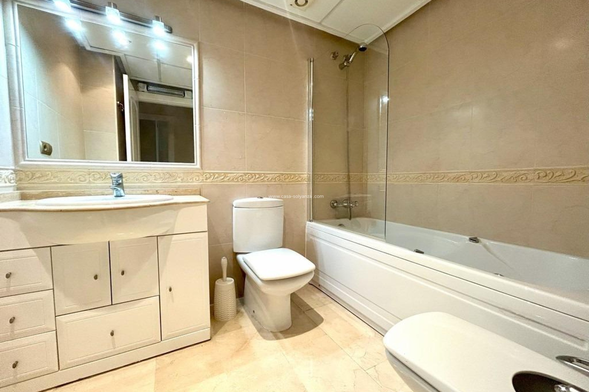 Reventa - Apartamento / piso - Dehesa de campoamor - Campoamor