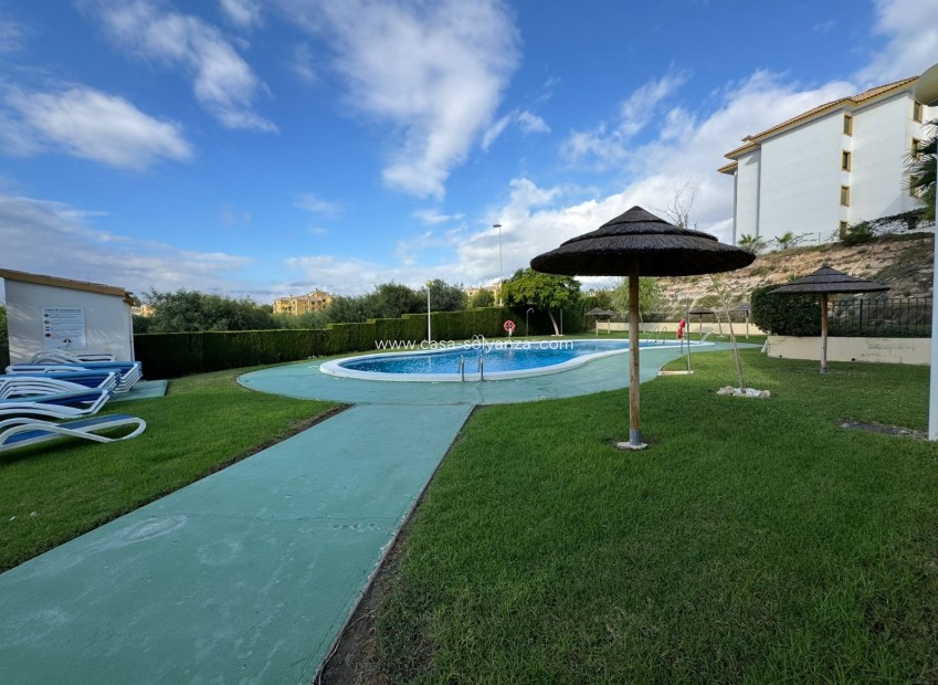 Reventa - Apartamento / piso - Dehesa De Campoamor - Costa Blanca