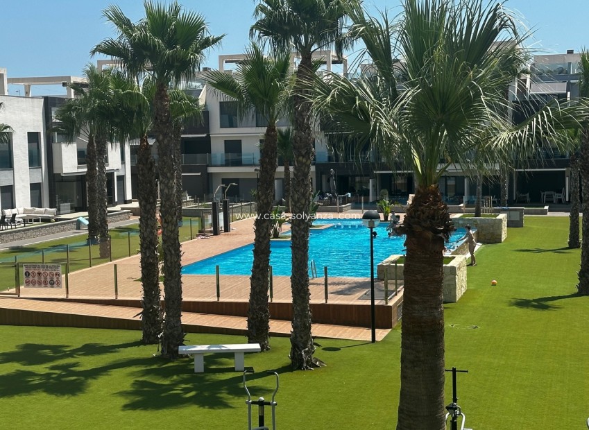 Reventa - Apartamento / piso - El Raso
