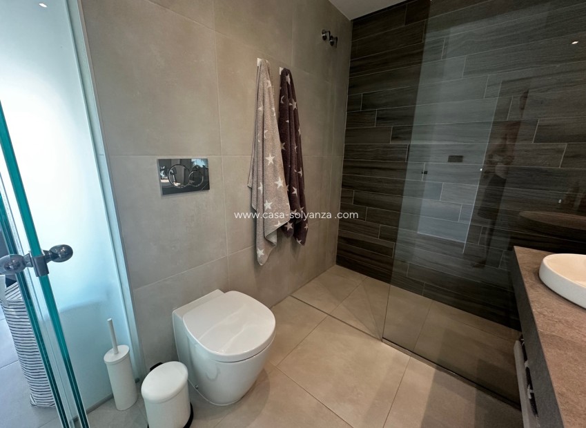 Reventa - Apartamento / piso - El Raso