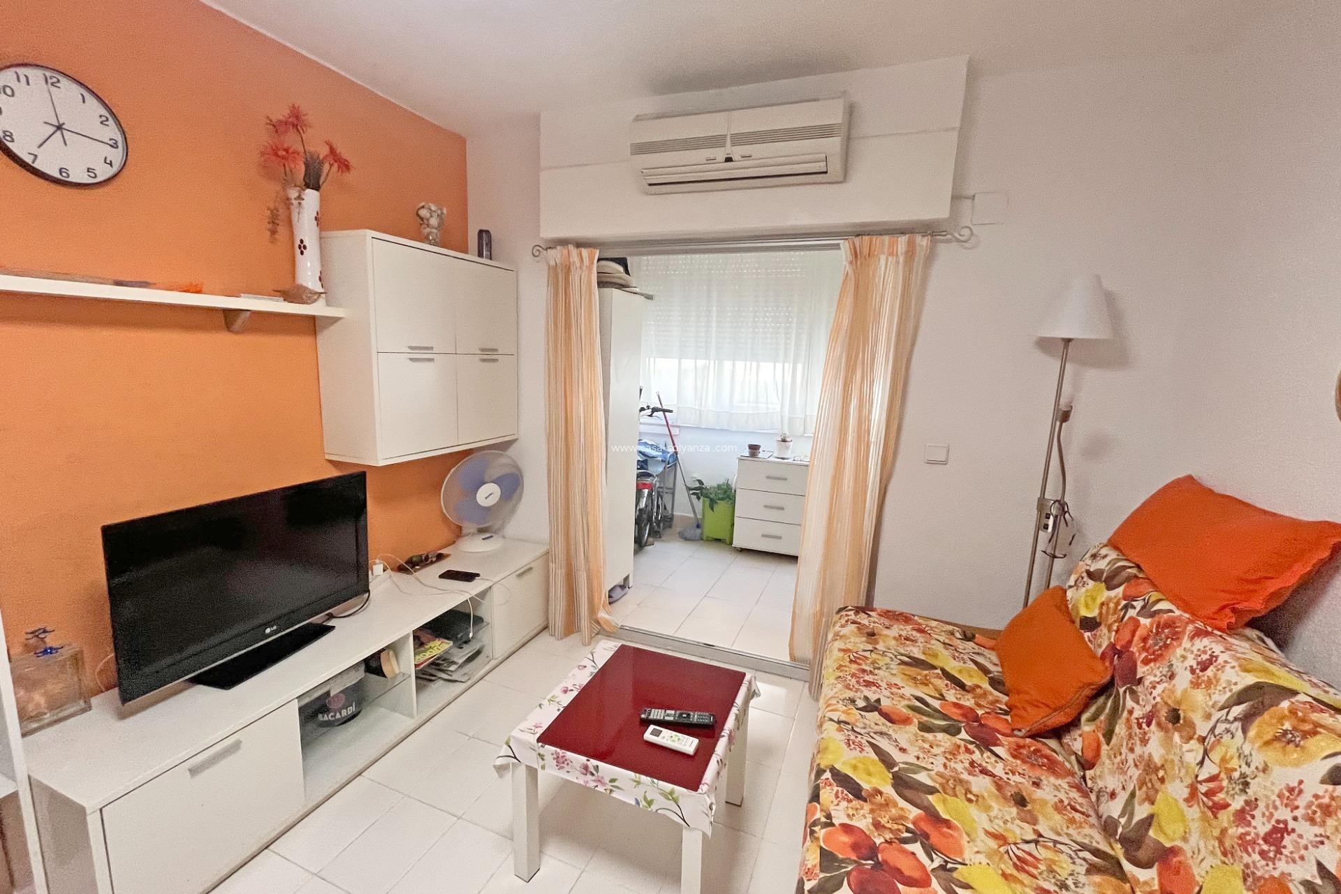Reventa - Apartamento / piso - Guardamar del Segura - Center