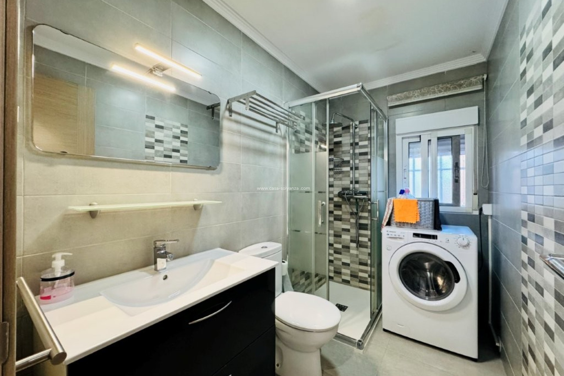 Reventa - Apartamento / piso - La Mata - Alanis