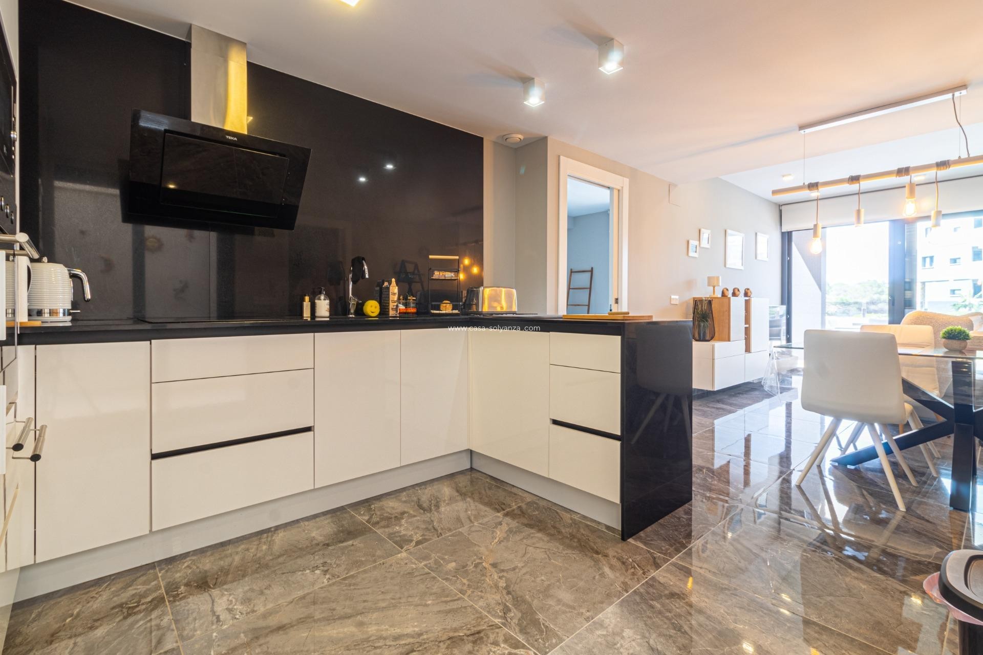 Reventa - Apartamento / piso - Orihuela Costa - La Florida