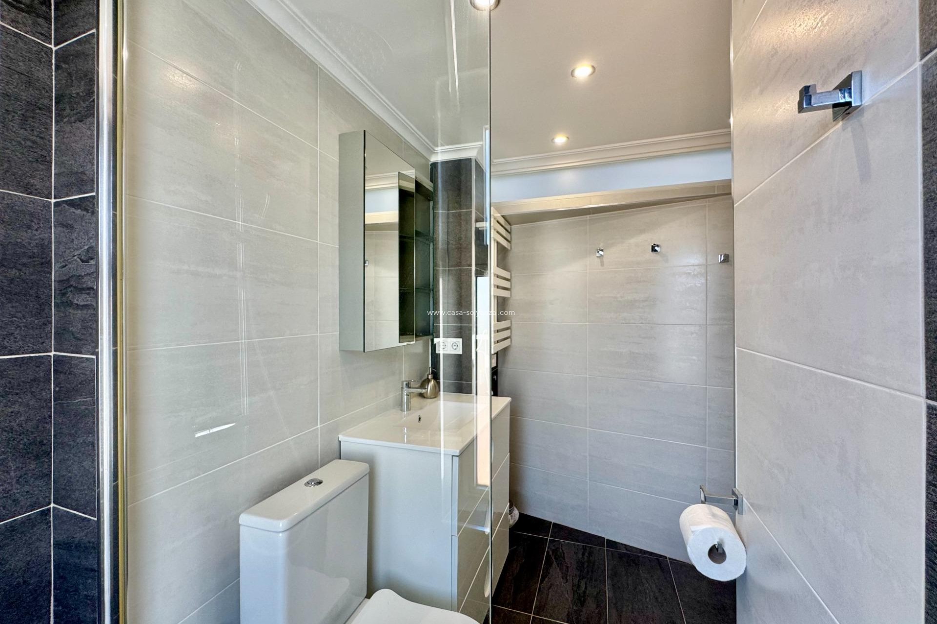 Reventa - Apartamento / piso - Orihuela Costa - Punta Prima