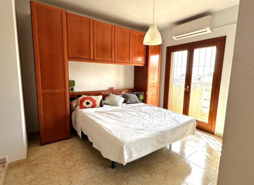 Reventa - Apartamento / piso - Orihuela - Inland