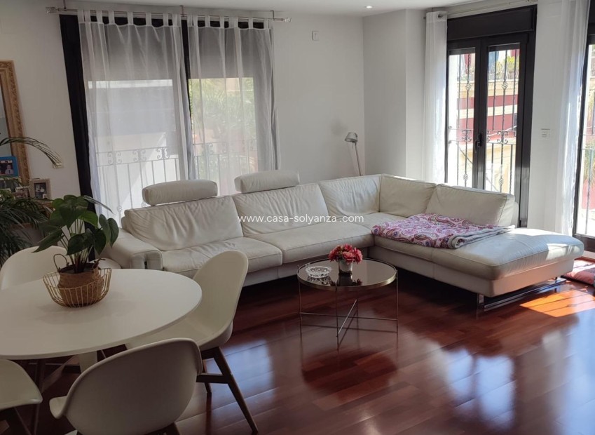 Reventa - Apartamento / piso - Orihuela - Zona Centro