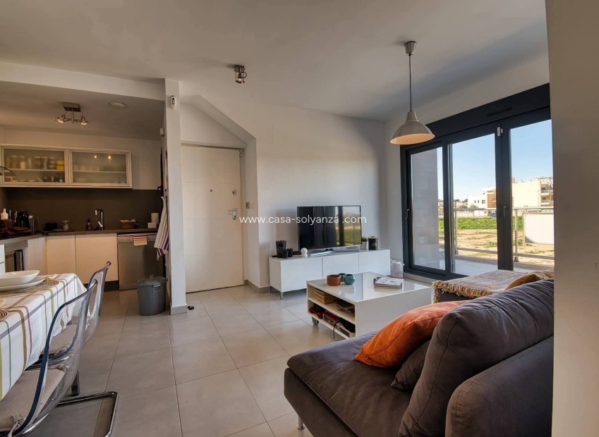 Reventa - Apartamento / piso - Pilar de la Horadada - Pueblo Latino