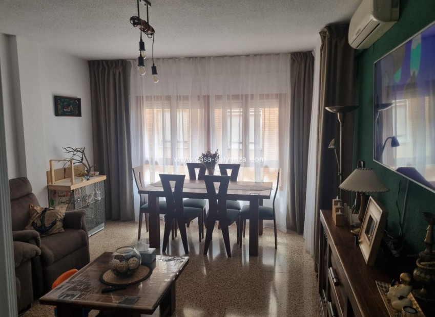 Reventa - Apartamento / piso - Pinoso - Pinoso Centro