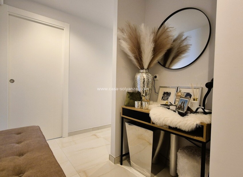 Reventa - Apartamento / piso - Playa Flamenca - Costa Blanca