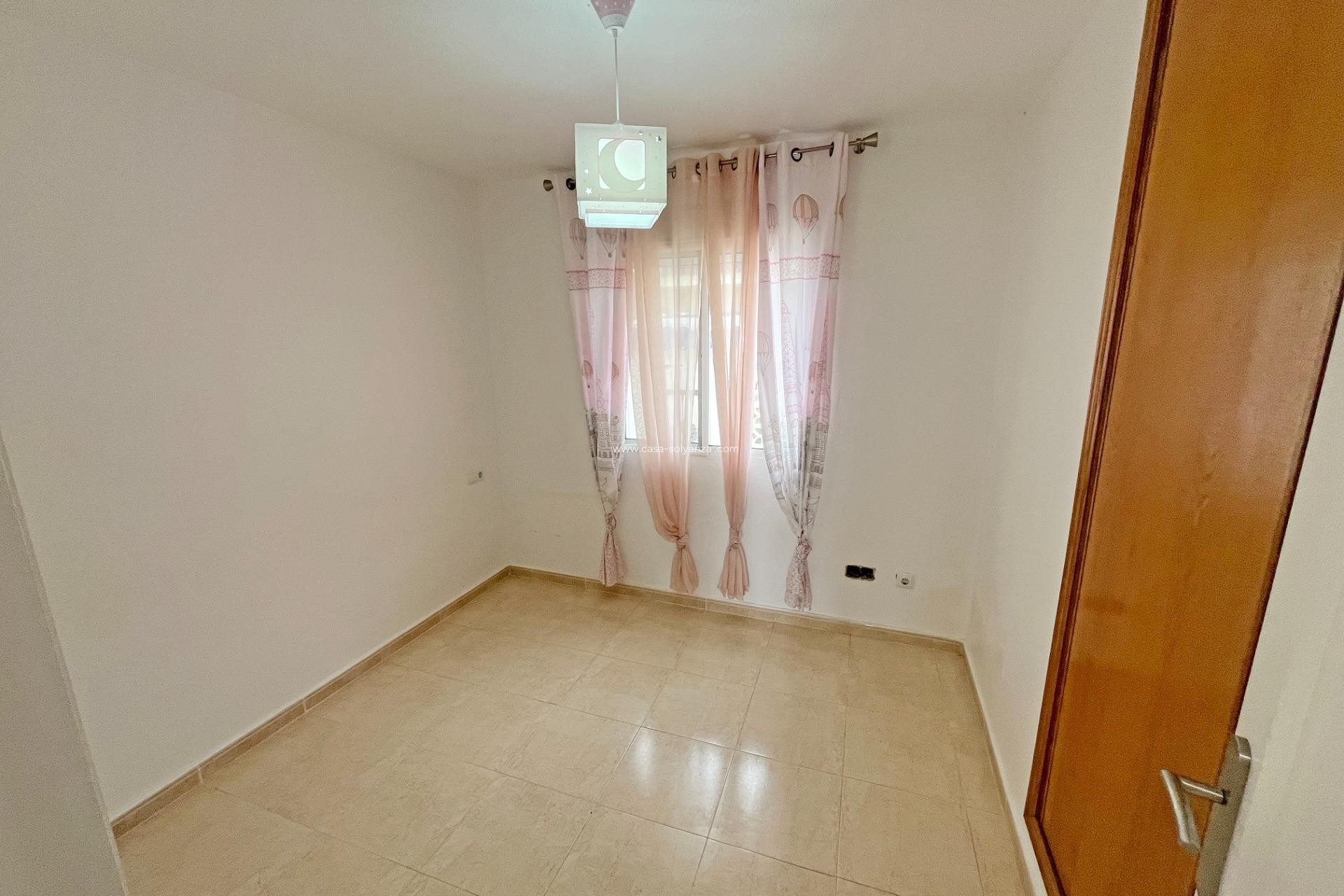 Reventa - Apartamento / piso - San Miguel de Salinas - Las Filipinas