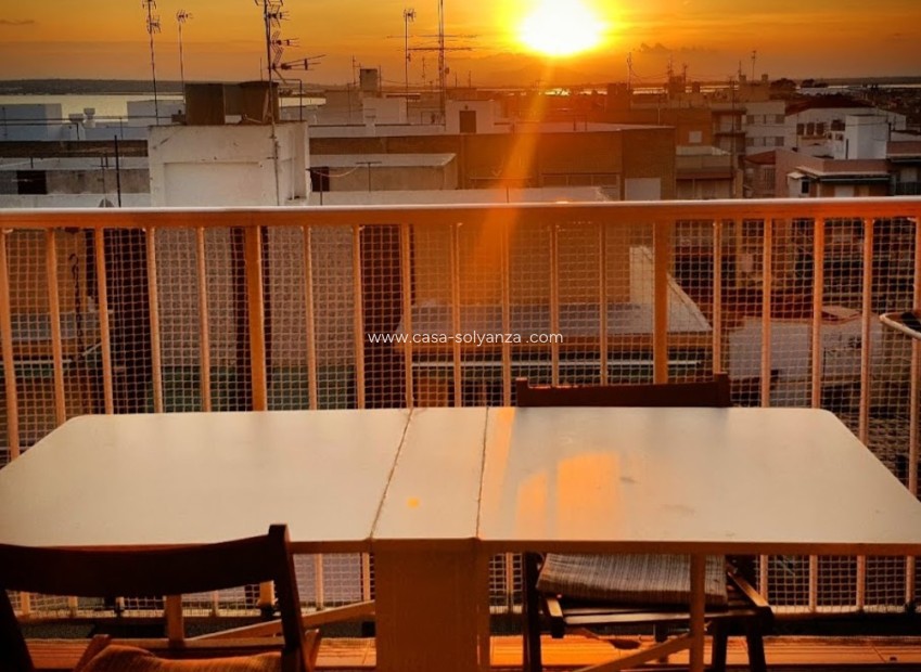 Reventa - Apartamento / piso - Santa Pola