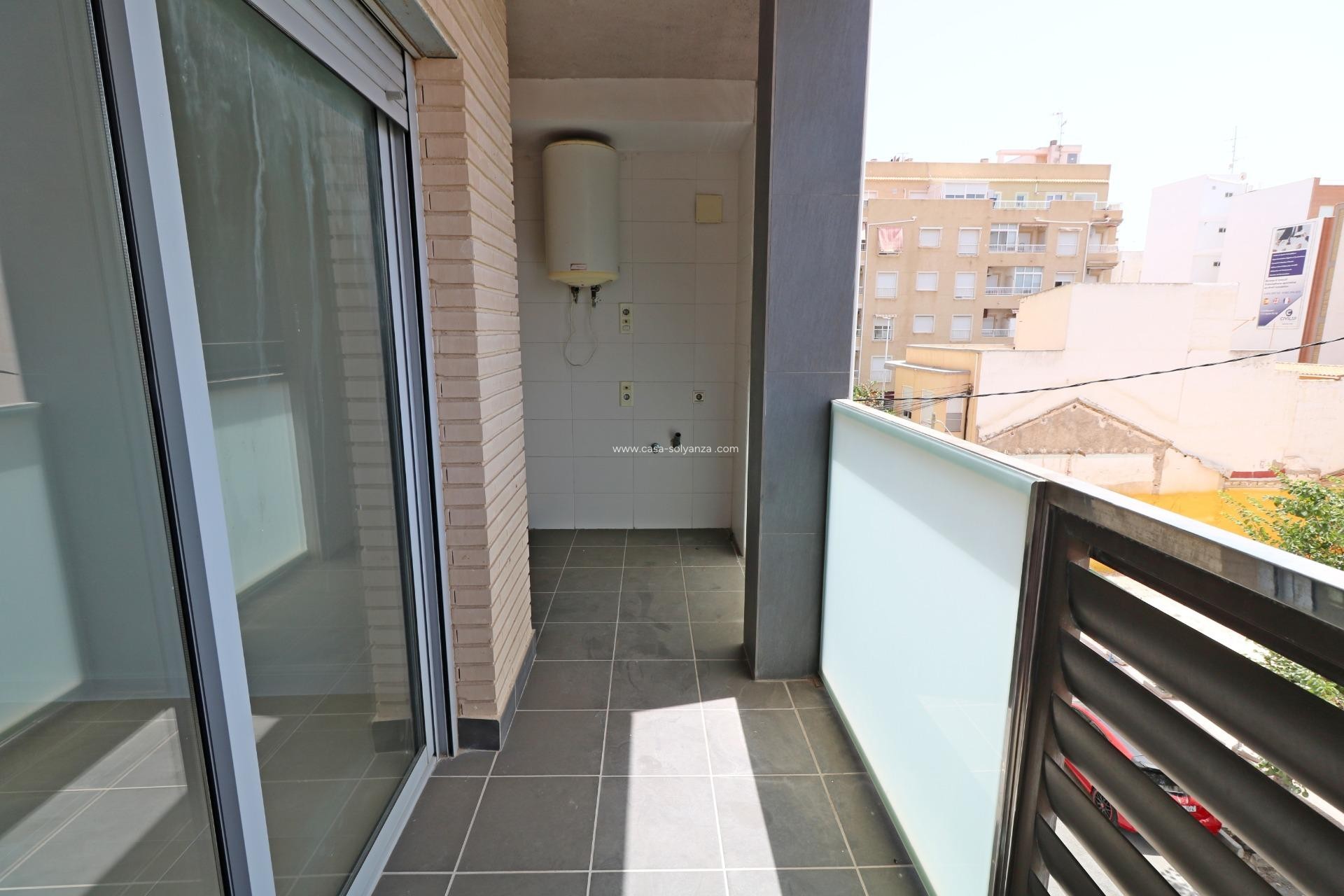 Reventa - Apartamento / piso - Torrevieja - Acequion
