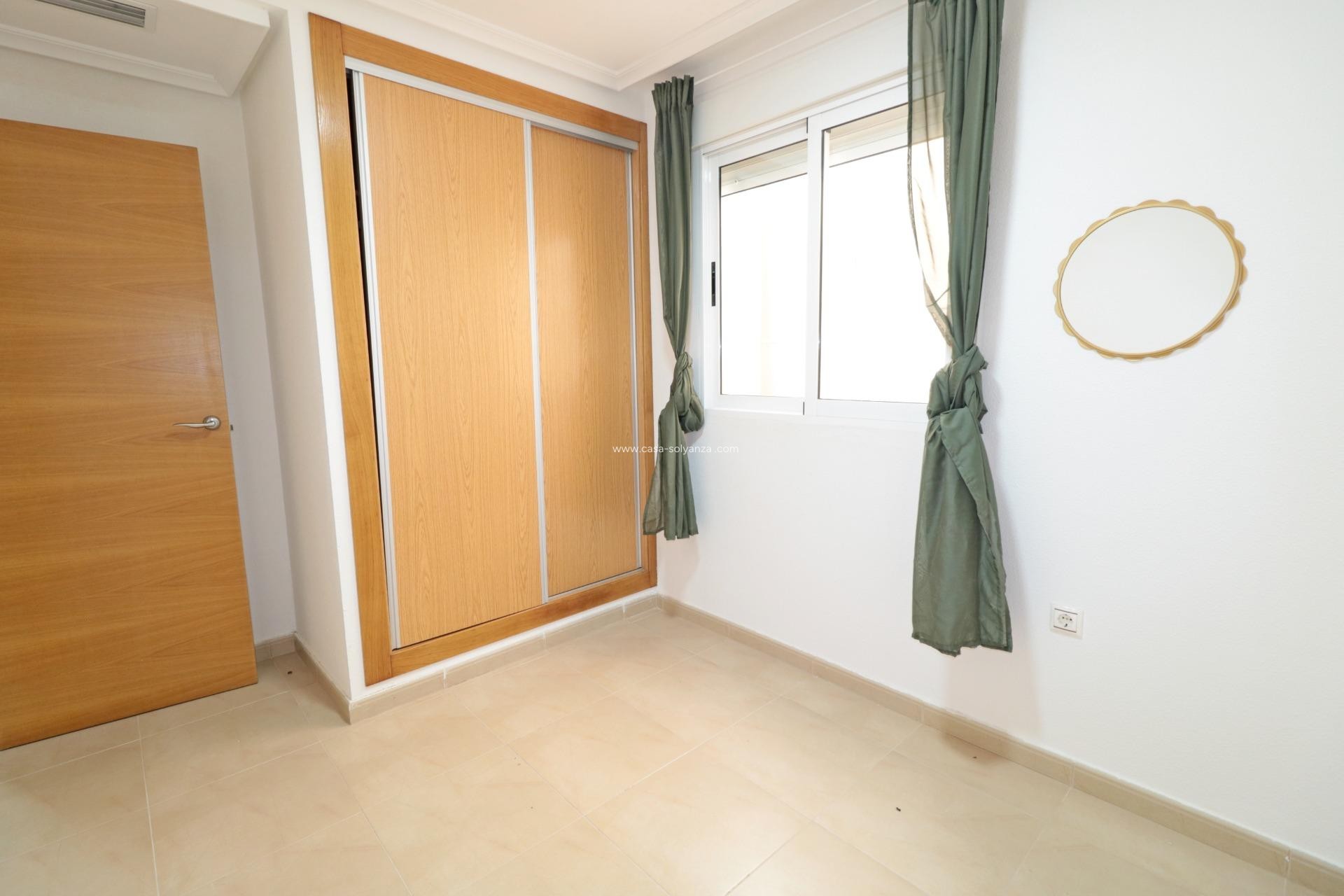 Reventa - Apartamento / piso - Torrevieja - Acequion
