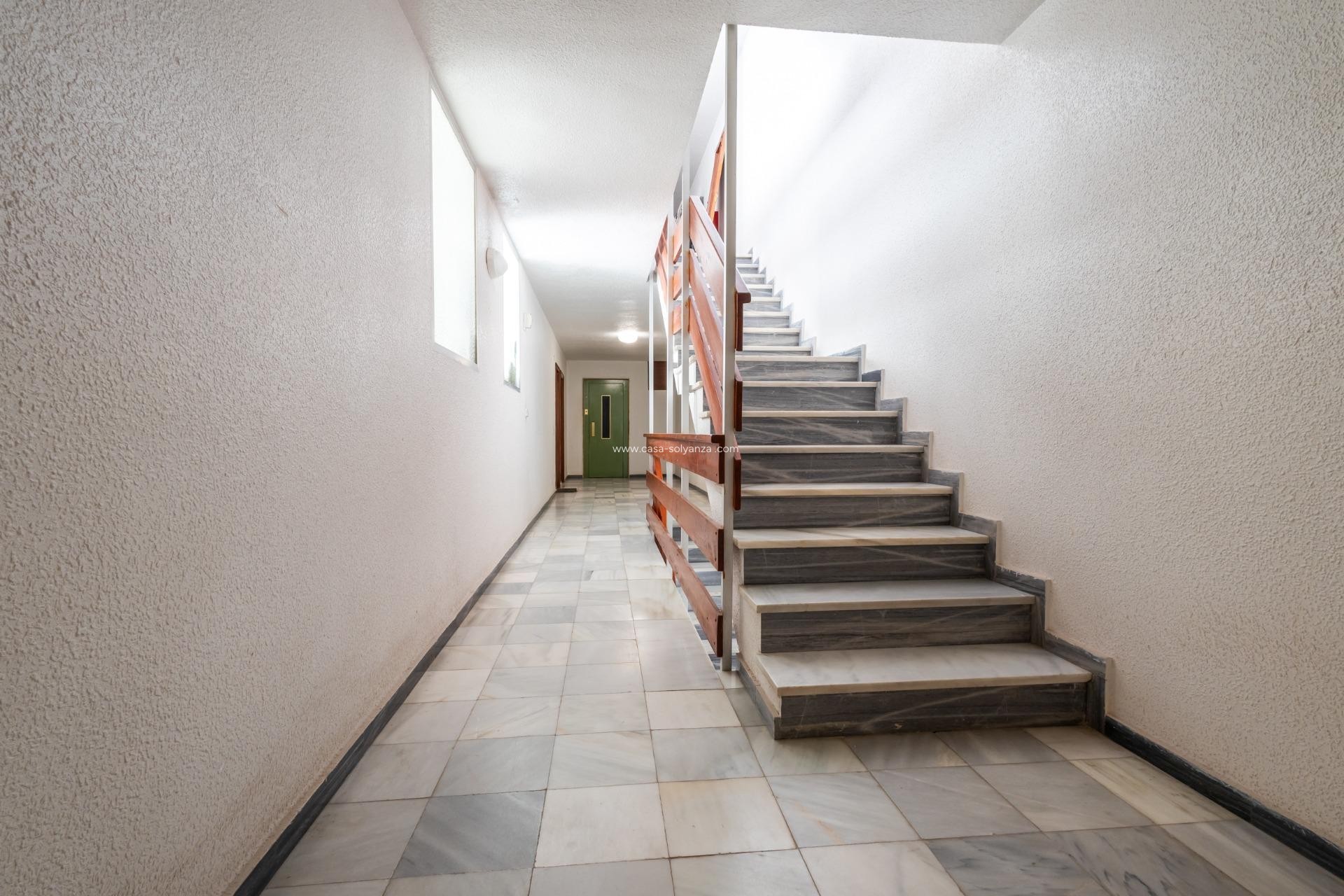 Reventa - Apartamento / piso - Torrevieja - Acequion