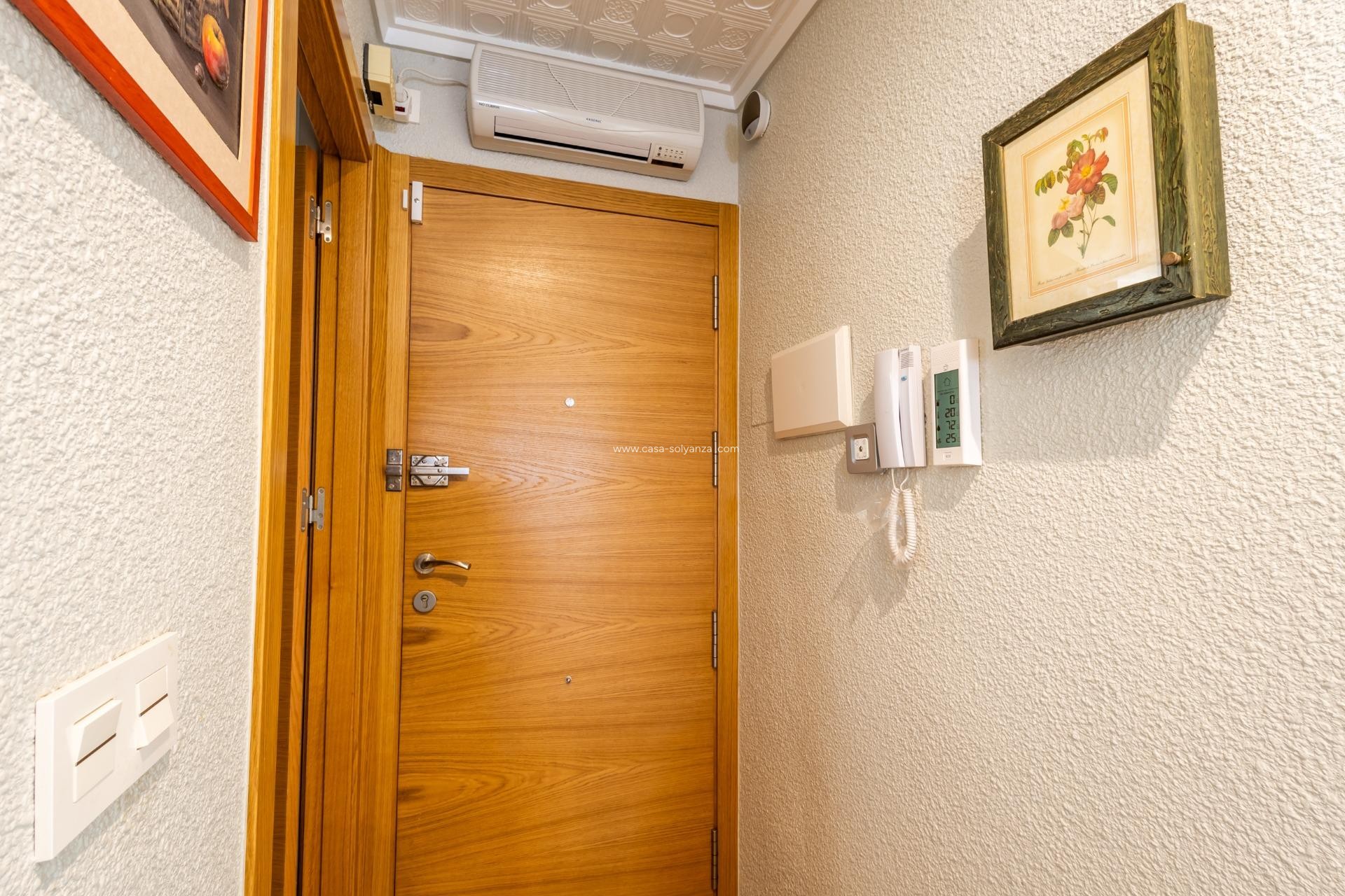 Reventa - Apartamento / piso - Torrevieja - Acequion