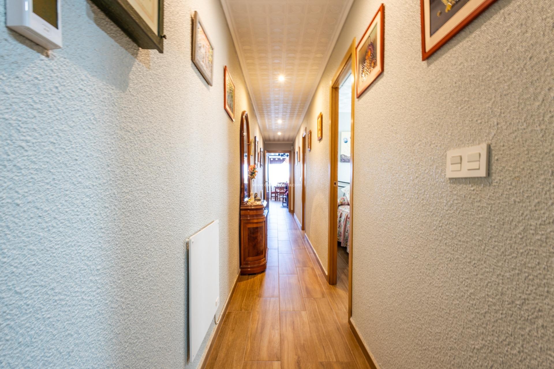 Reventa - Apartamento / piso - Torrevieja - Acequion