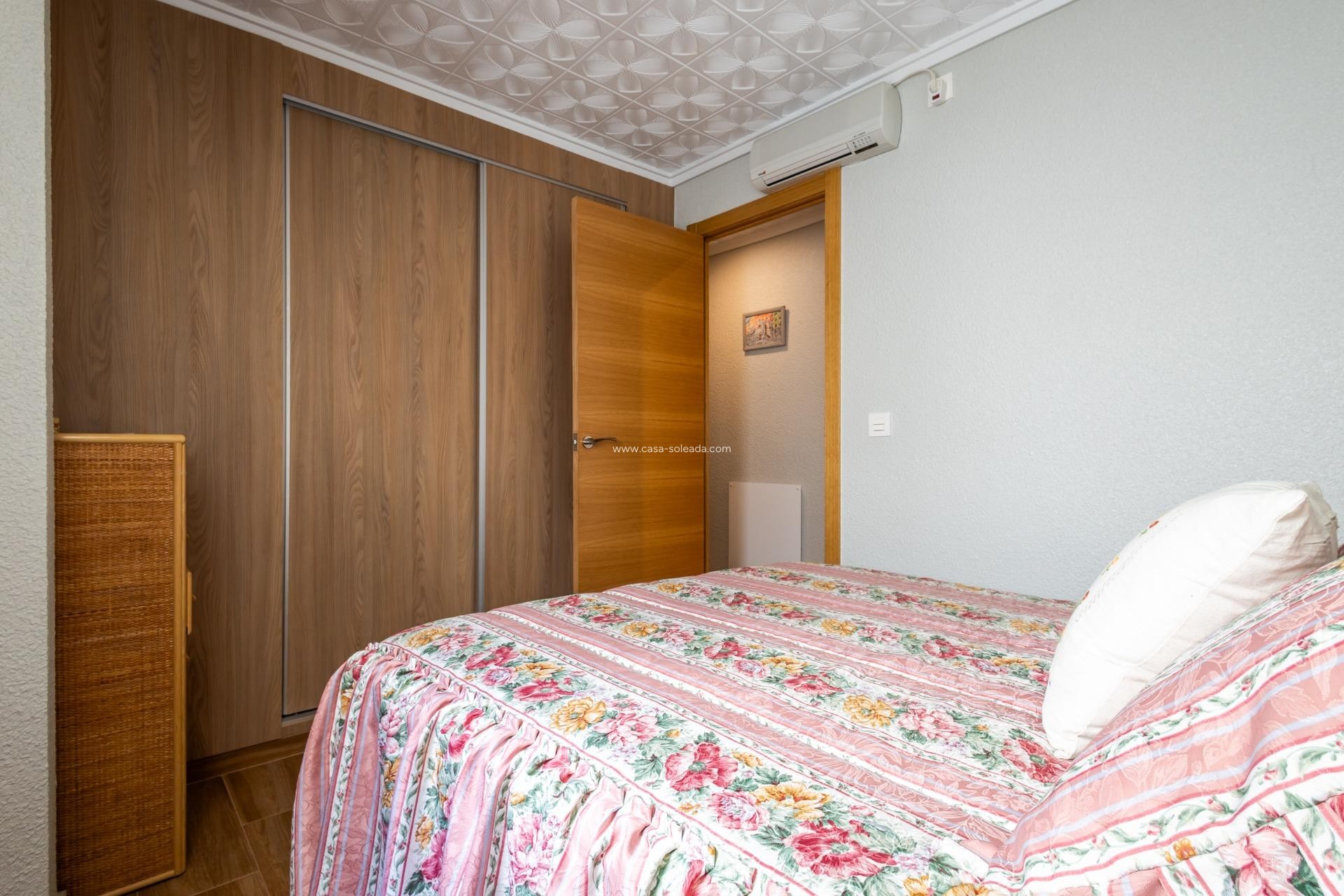 Reventa - Apartamento / piso - Torrevieja - Acequion
