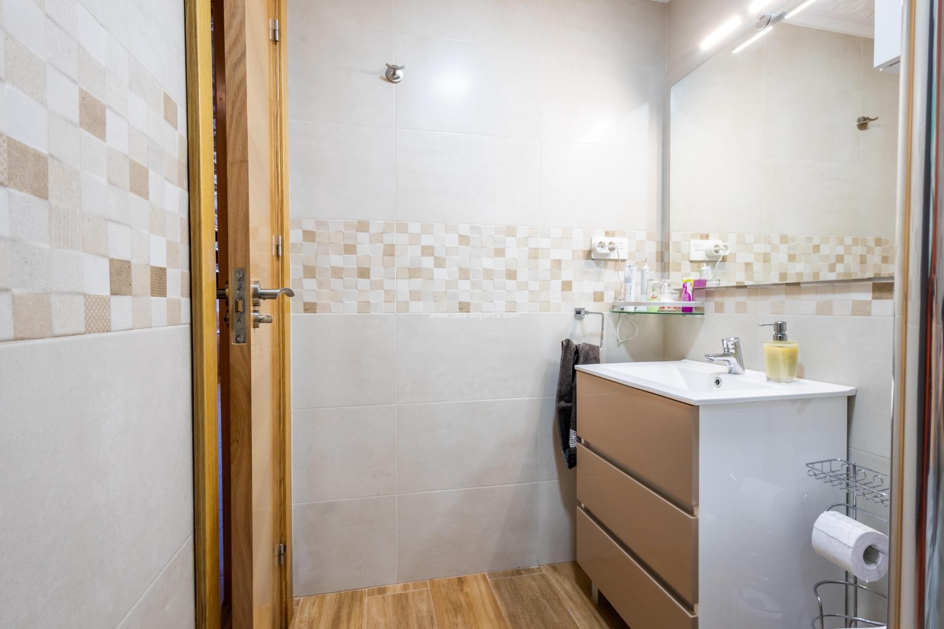 Reventa - Apartamento / piso - Torrevieja - Acequion