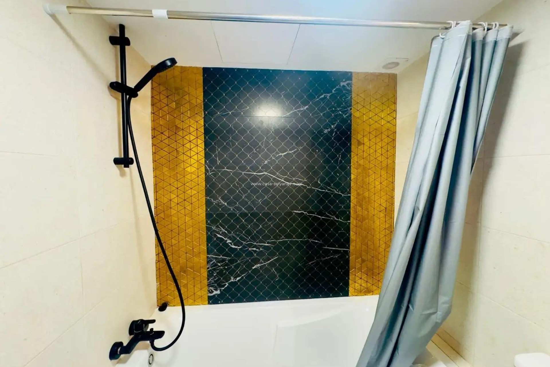 Reventa - Apartamento / piso - Torrevieja - Acequion