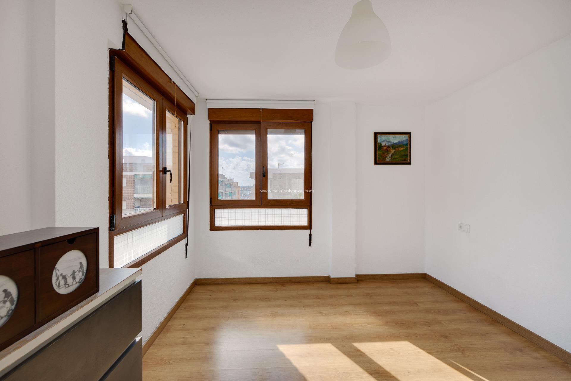 Reventa - Apartamento / piso - Torrevieja - Acequion