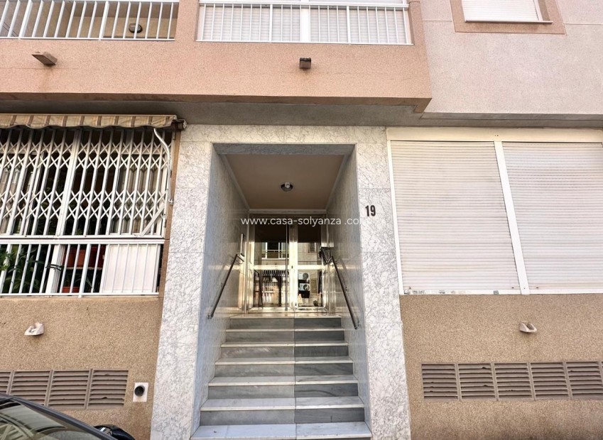 Reventa - Apartamento / piso - Torrevieja - Acequion