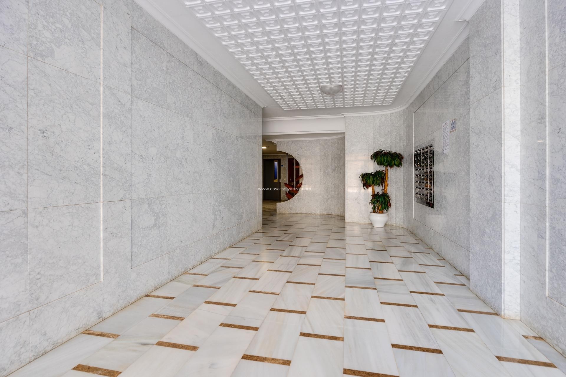 Reventa - Apartamento / piso - Torrevieja - Acequion