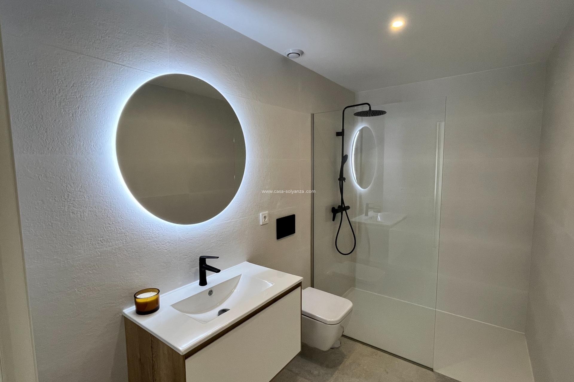 Reventa - Apartamento / piso - Torrevieja - Aguas nuevas