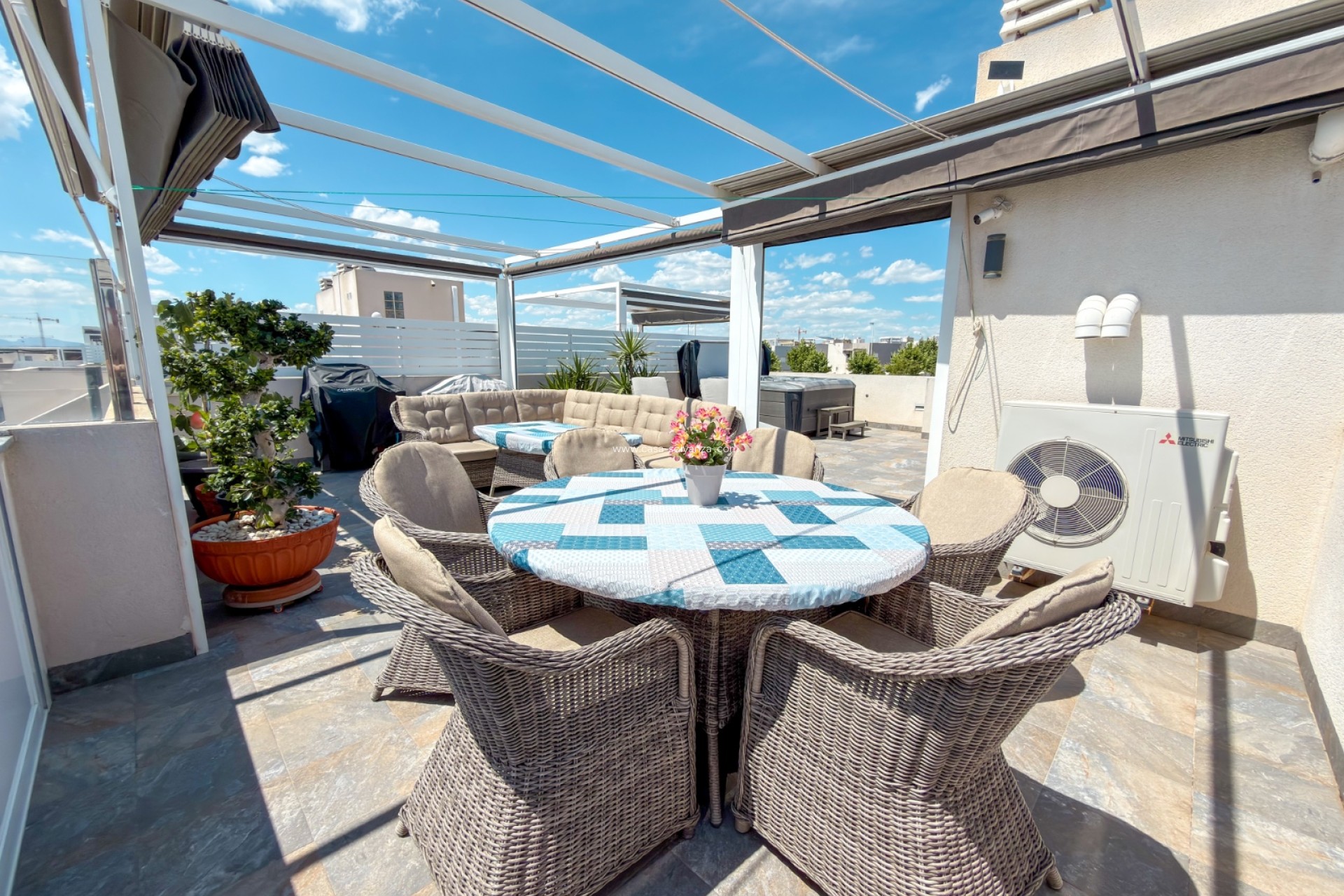 Reventa - Apartamento / piso - Torrevieja - Aguas nuevas