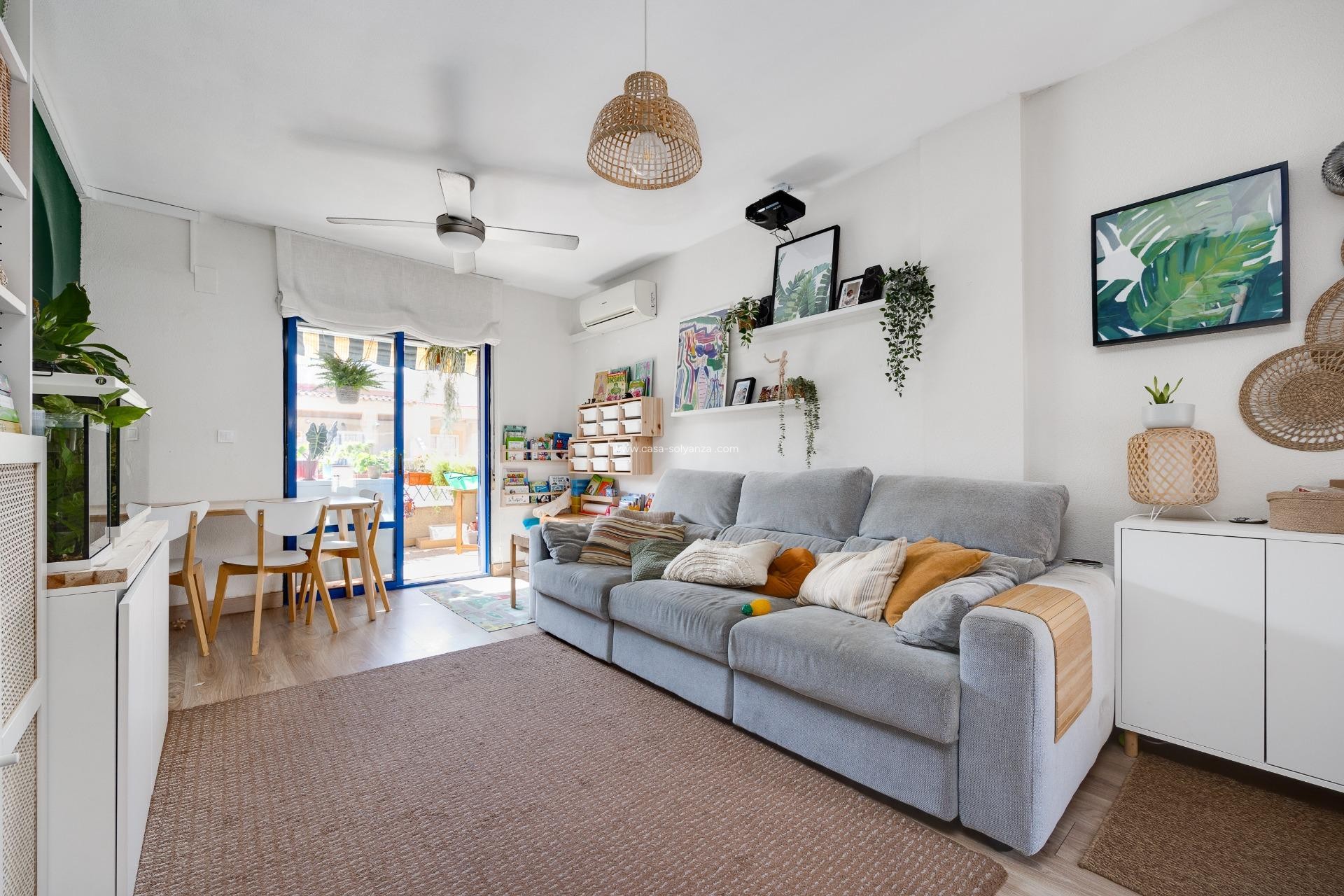 Reventa - Apartamento / piso - Torrevieja - Calas Blanca