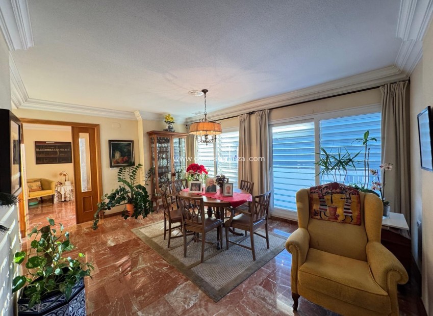 Reventa - Apartamento / piso - Torrevieja - Center