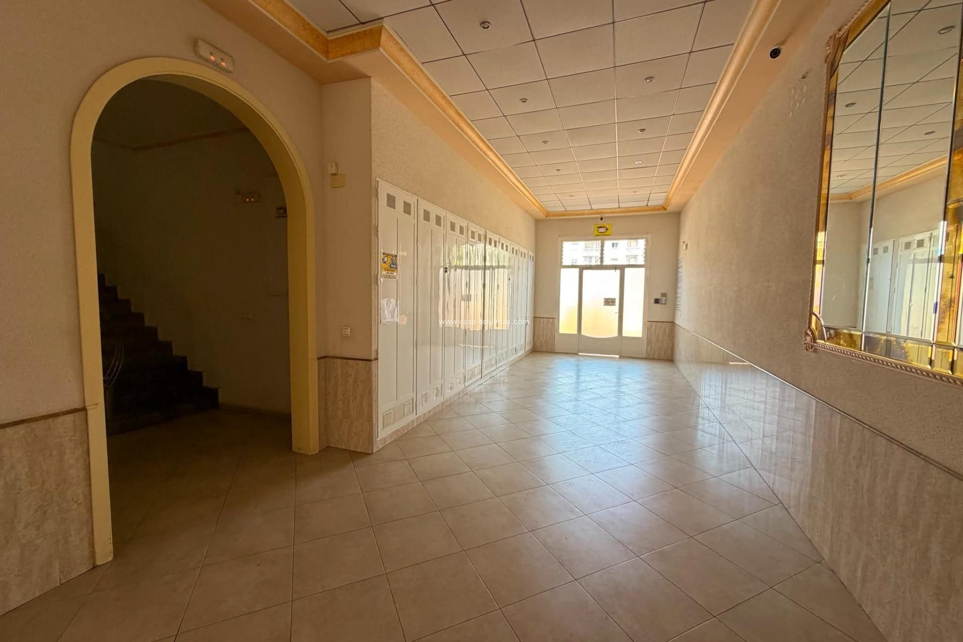 Reventa - Apartamento / piso - Torrevieja - Center