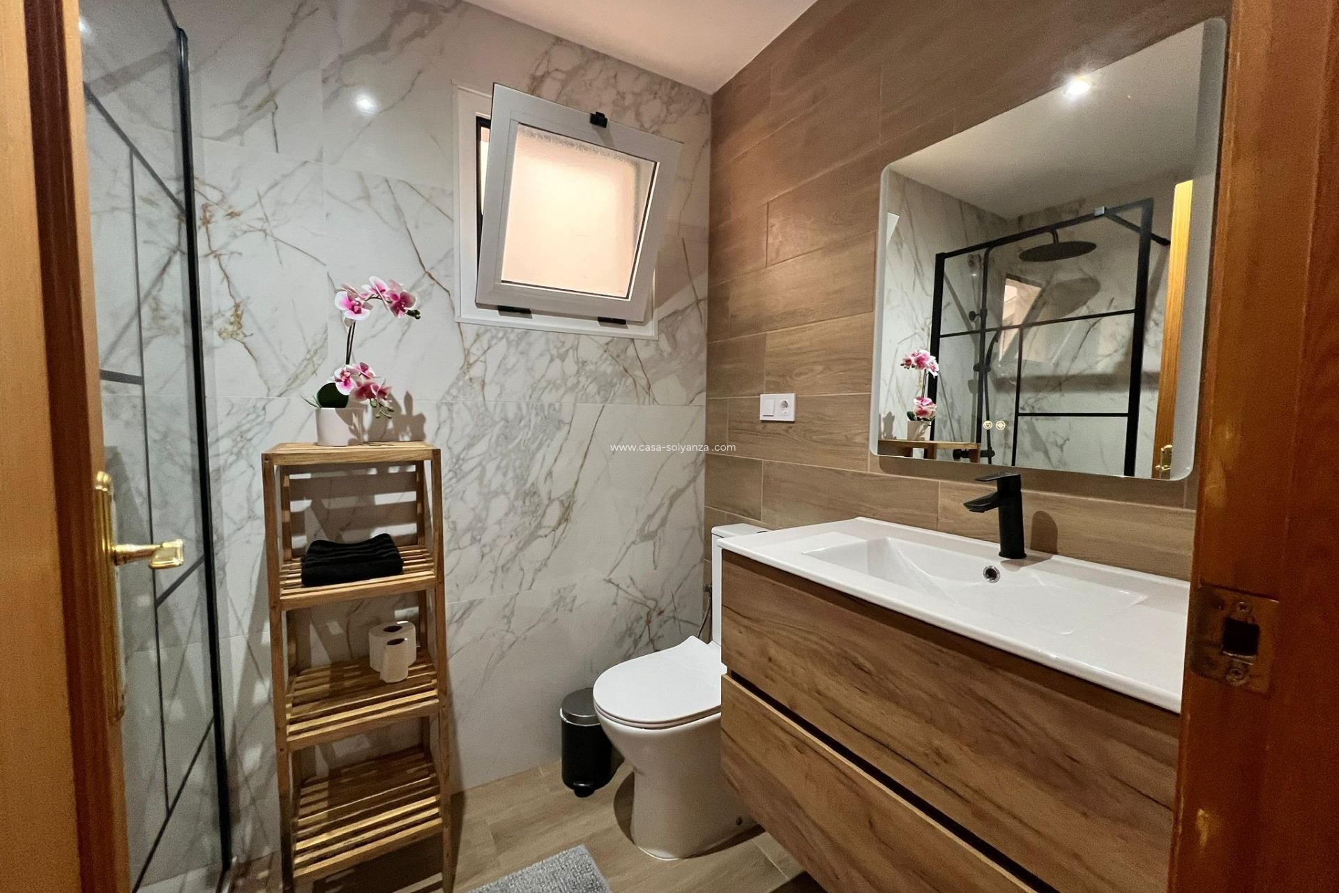 Reventa - Apartamento / piso - Torrevieja - Center